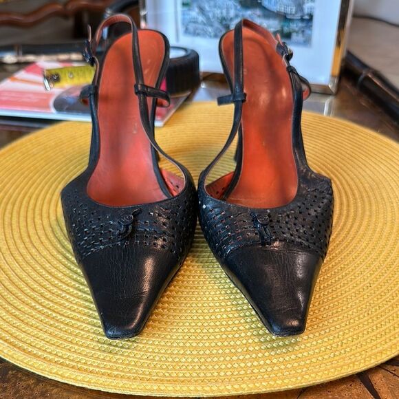 Preowned authentic Chanel heels navy blue - Picture 5 of 16